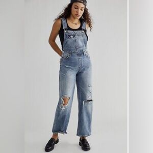 Free People We The Free CRVY Women’s Distressed 90’s Grunge Style Overalls